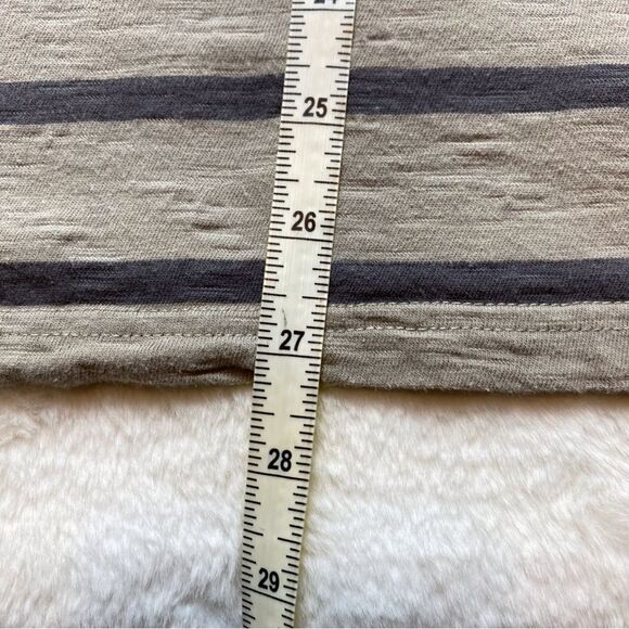 Prana Breyson Gray Stripe V-Neck T-Shirt 100% Organic Cotton Size Medium - Picture 8 of 9